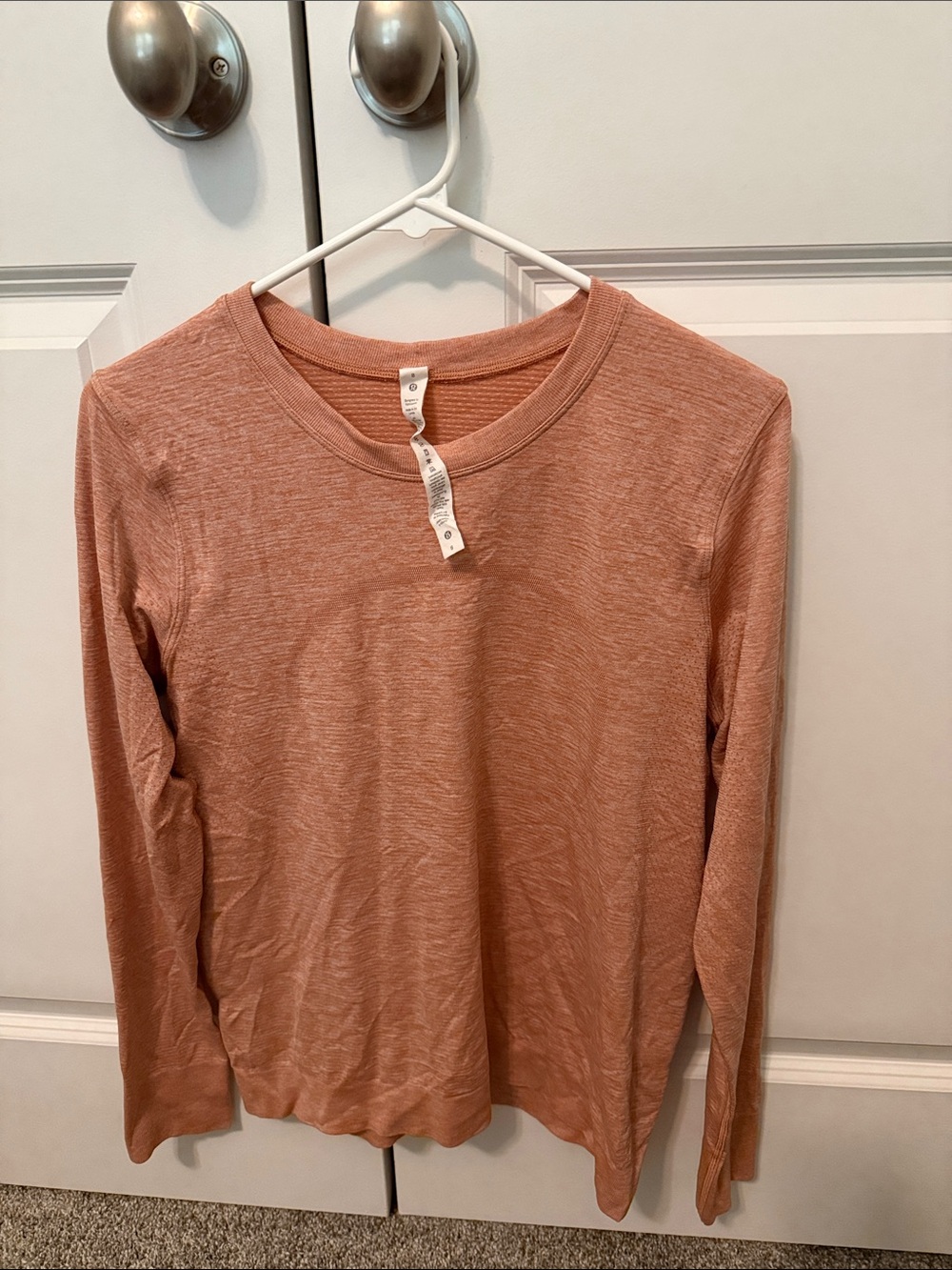 Women’s Lululemon Long Sleeve Crewneck Top in Dusty Rose/Orange